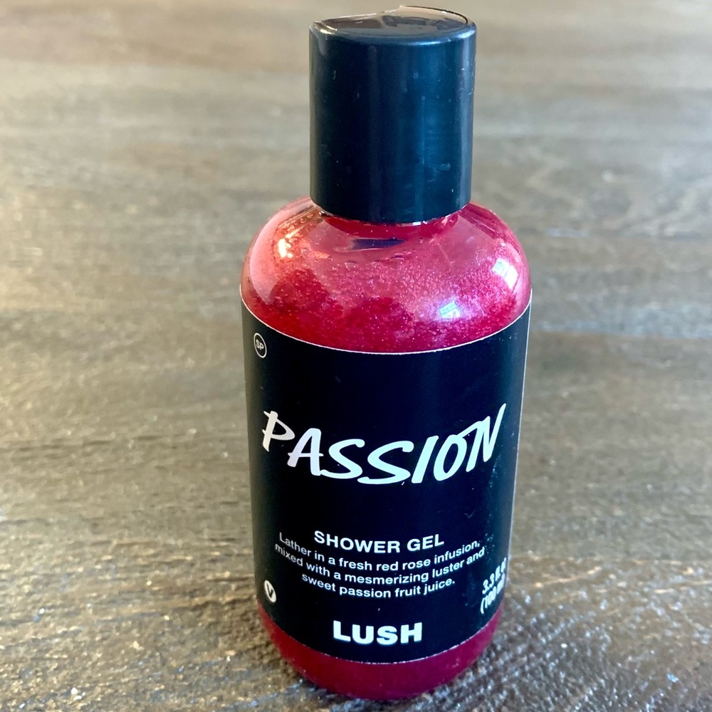 NWT Lush Passion Shower Gel
